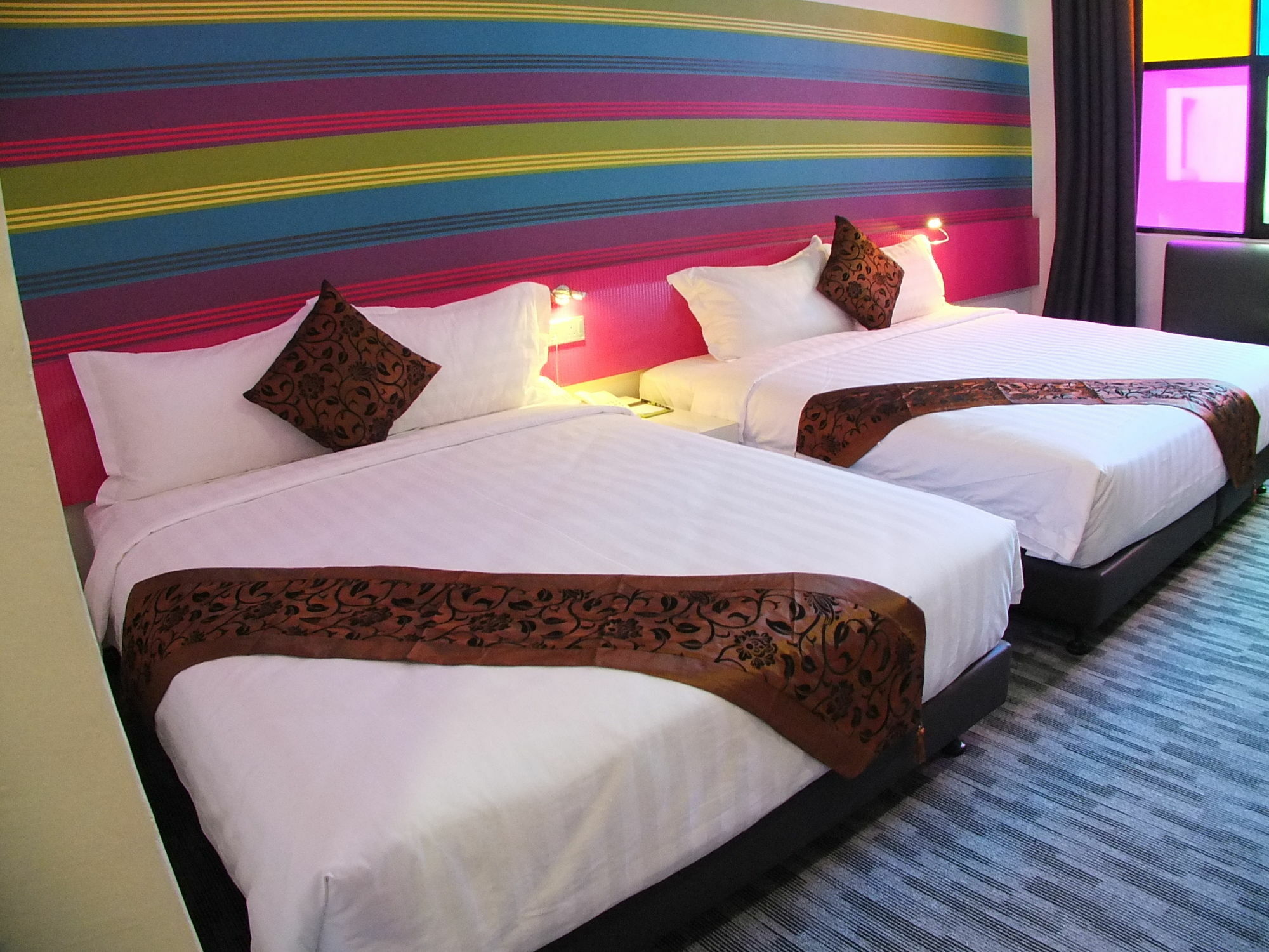 Baguss Hotel And Serviced Apartment Τζόχορ Μπάχρου Εξωτερικό φωτογραφία
