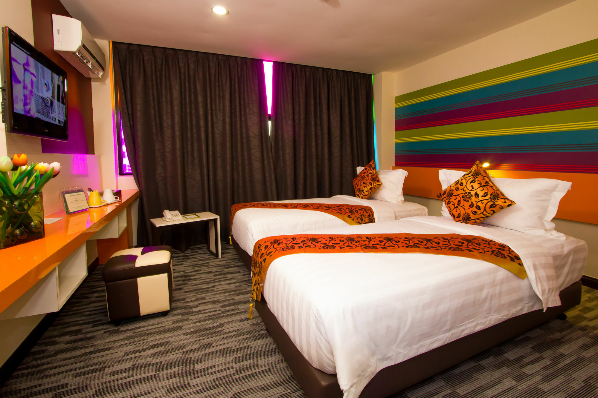 Baguss Hotel And Serviced Apartment Τζόχορ Μπάχρου Εξωτερικό φωτογραφία