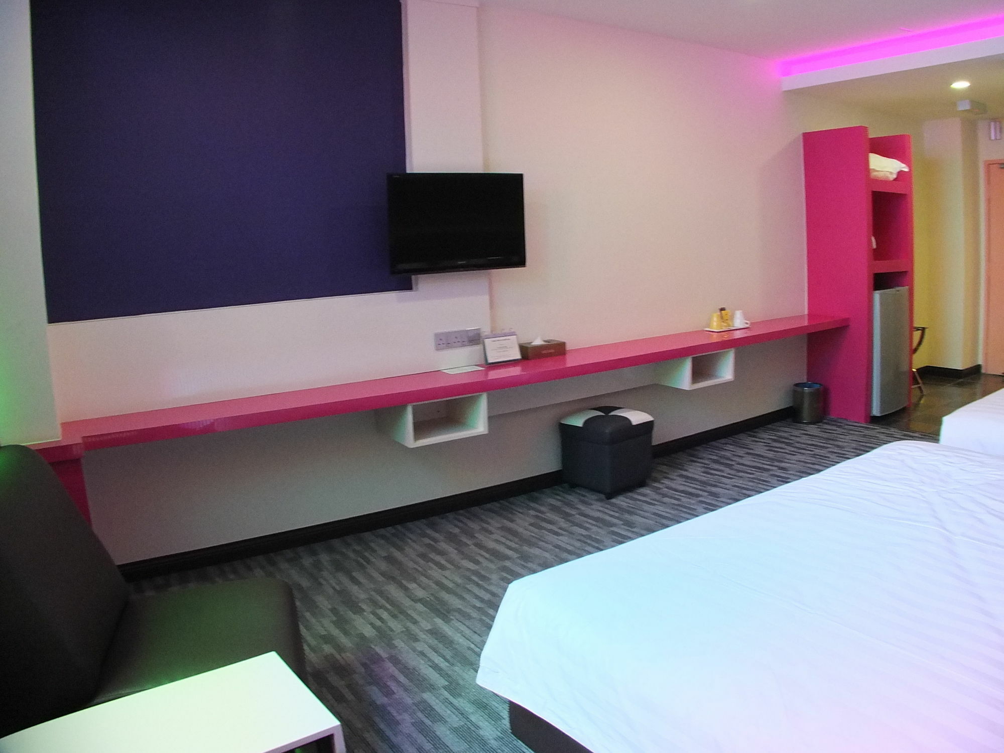 Baguss Hotel And Serviced Apartment Τζόχορ Μπάχρου Εξωτερικό φωτογραφία