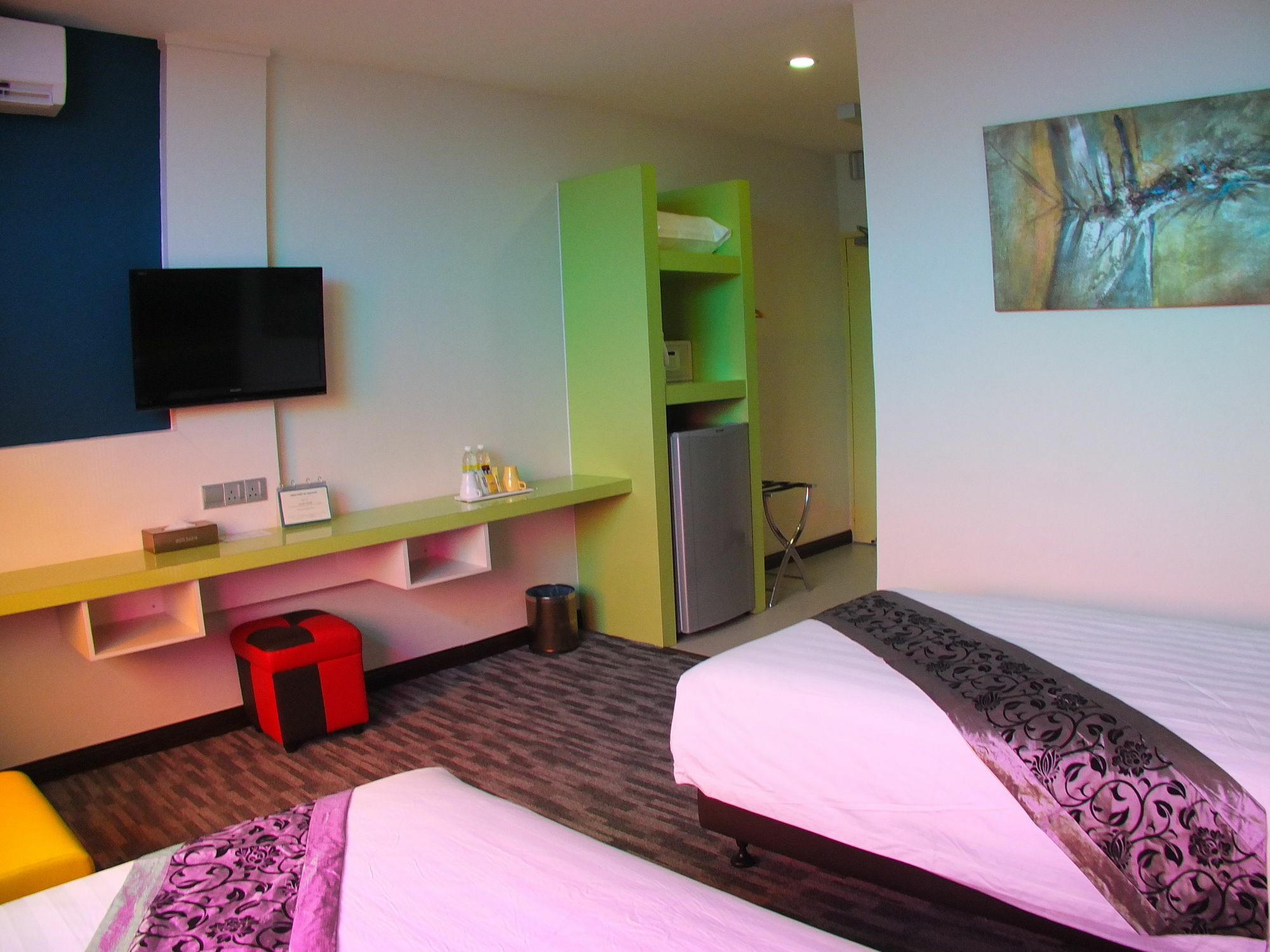 Baguss Hotel And Serviced Apartment Τζόχορ Μπάχρου Εξωτερικό φωτογραφία